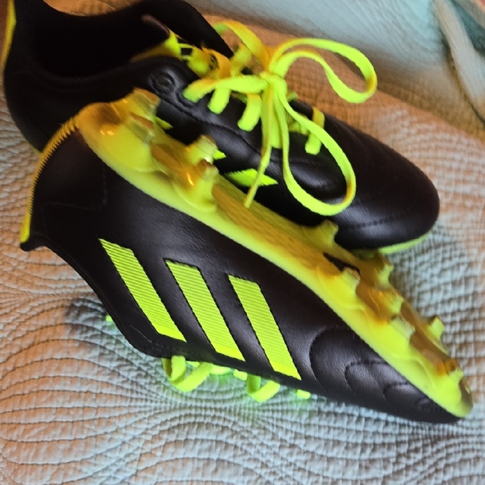 Adidas Kids Black and Yellow Soccer Cleats